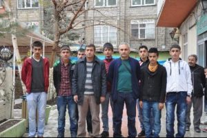 Hakkarili &ouml;ğrenciler Avustralya yolcusu