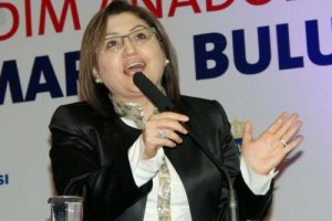 "Kadına şiddet sadece yasayla d&uuml;zelmez"