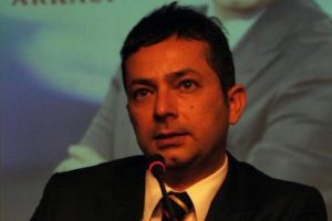 İrfan Değirmenci &Ccedil;OM&Uuml;'de &ouml;ğrencilerle buluştu