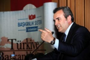 "Bug&uuml;n savunulan sistem Atat&uuml;rk'&uuml;n getirdiği sistem değildir"