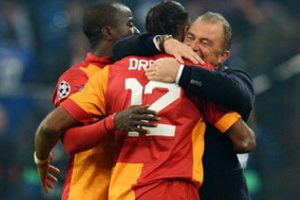Terim'den &ouml;zel tebrik