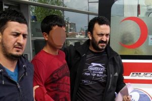 15 yaşında, inşaat bek&ccedil;isini &ouml;ld&uuml;rd&uuml;