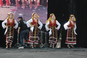Yabancı &ouml;ğrenciler h&uuml;nerlerini sergiledi