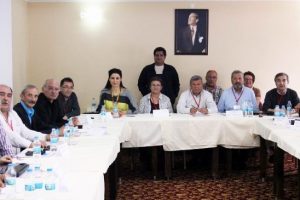 CHP'nin Edremit parti okulu devam ediyor