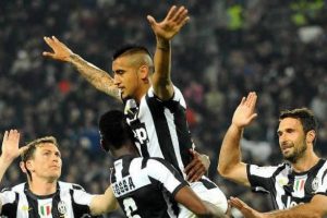 Juventus, Milan'ı tek golle ge&ccedil;ti