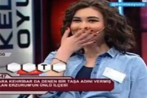 'Kelime Oyunu'nda sunucuyu &ccedil;ileden &ccedil;ıkardı