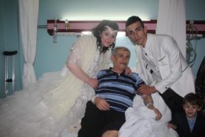 Gelin ve damattan &ouml;rnek davranış