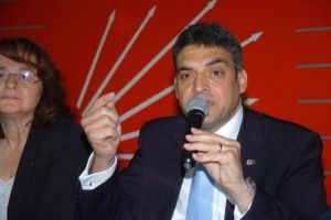 &Ouml;calan, AKP'nin eş başkanı konumunda