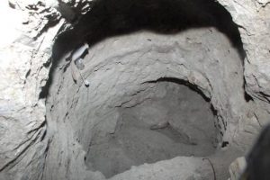 Define i&ccedil;in 11 metre t&uuml;nel