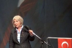 Banu Avar Antalyalılarla buluştu