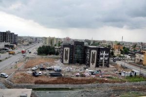 Adliye inşaatına atılan bomba patlamadı