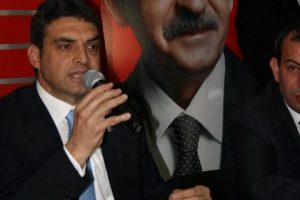 Vatandaş AKP'yi başarılı bulmuyor