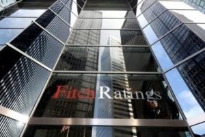 Fitch: Euro torpalanmakta zorlanıyor