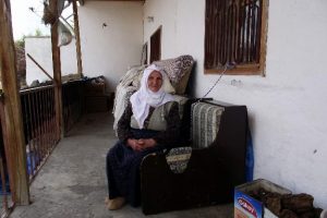 79 yaşında Kuran-ı Kerim okumayı &ouml;ğrendi