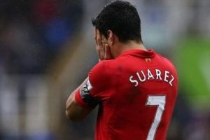 Liverpool'dan Suarez'e ceza