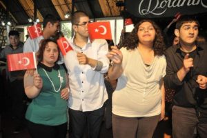 Otistik &ccedil;ocuklara 23 Nisan kutlaması
