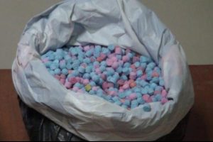 Zuladan 40 bin uyuşturucu hap &ccedil;ıktı