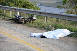 Gen&ccedil; motosiklet&ccedil;inin feci &ouml;l&uuml;m&uuml;