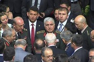 Askerin BDP ambargosu kalkıyor!
