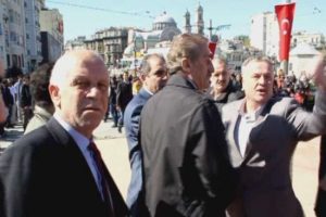 Taksim'de 23 Nisan gerginliği
