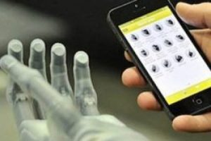 iPhone ile kontrol edilen biyonik el