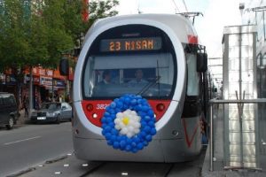 23 Nisan'a &ouml;zel '&ccedil;ocuk treni'