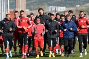 G&ouml;zler İstanbul BŞB. ma&ccedil;ında