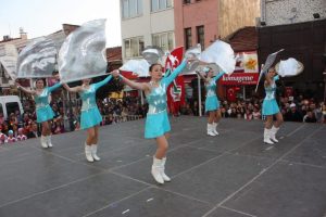 Festivale b&uuml;y&uuml;k ilgi