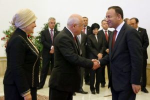 ''Bah&ccedil;eli'yi sevgi dilini kullanmaya davet ediyorum''
