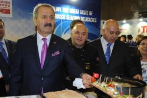 &Ccedil;ağlayan'dan g&uuml;mr&uuml;k birliği eleştirisi
