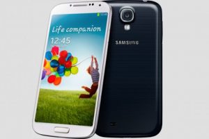 Galaxy S4 sağlam geliyor!