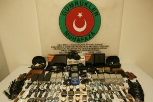 Uyuşturucu ve ka&ccedil;ak eşyaya g&uuml;mr&uuml;k engeli