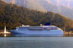Marmaris'e turist yağdı