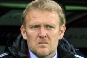 Prosinecki g&ouml;z&uuml;n&uuml; F.Bah&ccedil;e'ye dikti!