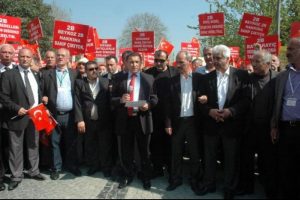 2B'ye protesto
