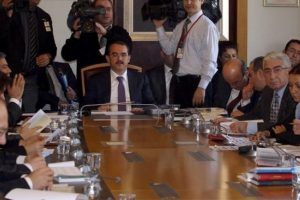 Cumhurbaşkanının g&ouml;rev ve yetkileri m&uuml;zakere edildi