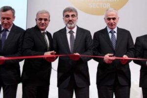Devler enerjiyi masaya yatırdı