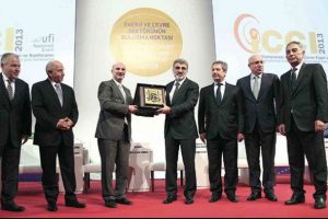 Doğu'ya &ccedil;&ouml;z&uuml;m yatırımı