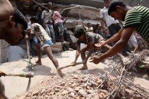 Bangladeş'te  bilan&ccedil;o b&uuml;y&uuml;yor