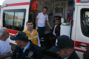 Otomobille motosiklet &ccedil;arpıştı: 1 yaralı