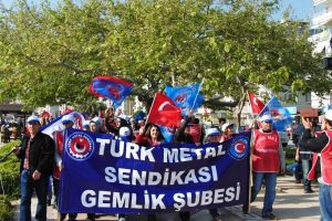 Metal iş&ccedil;ileri y&uuml;r&uuml;d&uuml;