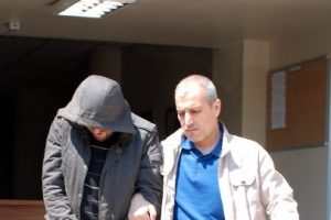4 ayrı su&ccedil;tan 5 yıl 2 ay hapis cezası