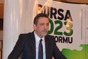 "İnsan hayal etmediği s&uuml;rece vizyon sahibi olamaz..."