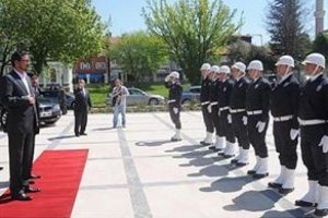 "Selam&uuml;n Aleyk&uuml;m"e cevap yok!