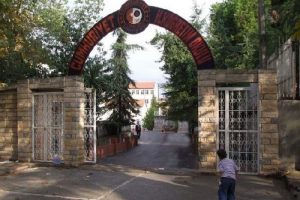 Bir &ouml;ğretmen bunu yapar mı?