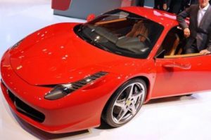 Polis artık Ferrari kullanacak