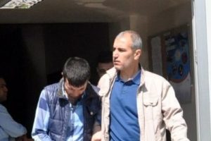 Hakarete iki yıl d&ouml;rt ay hapis cezası