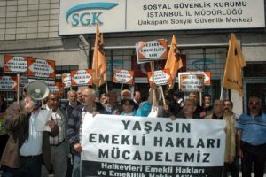 Emekliler isyanda