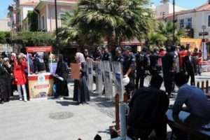 &Ccedil;anakkale'de stant gerginliği