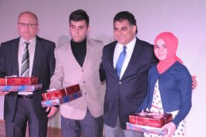 En g&uuml;zel peygamber şiirleriyle yarıştılar